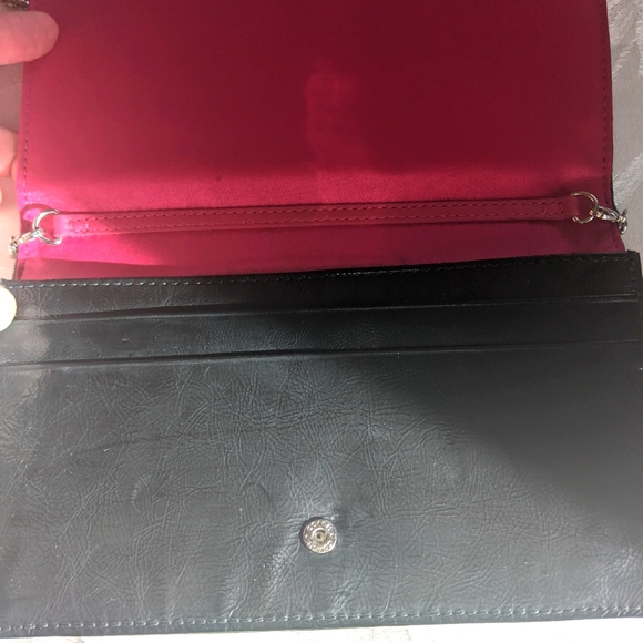 Coach Black Leather Exterior  & Pink Satin Interior Purse.  Silver Chain Strap. - Picture 5 of 7